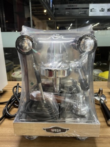 เครื่องชงกาแฟเชิงพาณิชย์รุ่นใหม่ Nuova Simonelli Appia Life 1 เครื่อง - Product Image 2