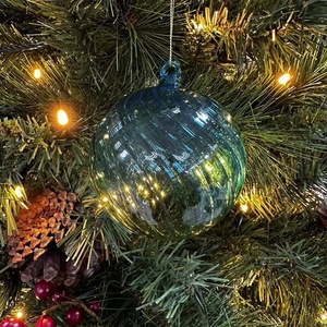 BSCI Factory Direct Sales Latest Design Christmas Ornaments Hand-blown <strong>Baubles</strong> Blue and <strong>Green</strong> Gradient Glass Ball Ornaments - Product Image 4
