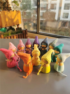 Productos para Dropshipping 2026: Juguete de Ganchillo Montessori de Madera con Bloques Apilables y Sombrero de Muñeca Arcoíris - Product Image 6