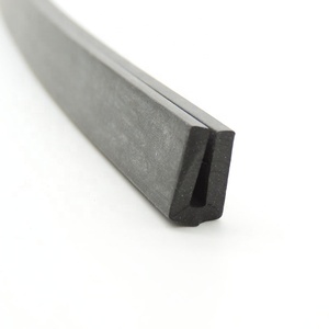 Tira de sellado de goma de canal en U EPDM <span class=keywords><strong>con</strong></span> protección de borde de metal - Product Image 2