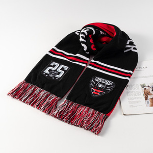 Écharpe <span class=keywords><strong>de</strong></span> football carrée en <span class=keywords><strong>soie</strong></span> jacquard rayée avec logo brodé <span class=keywords><strong>pour</strong></span> hommes, style club musulman - Product Image 5