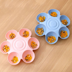 Nouvelle forme de fleur 6 en 1 bol pour animaux de compagnie en plastique <span class=keywords><strong>anti</strong></span>-<span class=keywords><strong>renversement</strong></span> à six compartiments bols de nourriture pour chien chat - Product Image 3