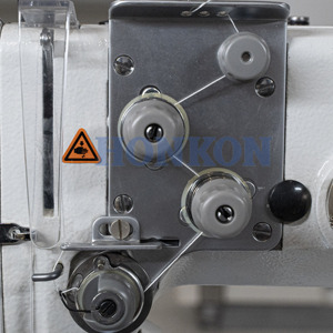 Machine à coudre industrielle à aiguille simple entièrement automatique et robuste avec coupe-fil automatique - Product Image 4