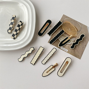 Pinces à cheveux simples sans pli personnalisables avec LOGO, barrettes à carreaux noirs <span class=keywords><strong>et</strong></span> blancs, épingles à bec de canard géométriques sans pli pour cheveux ondulés - Product Image 6