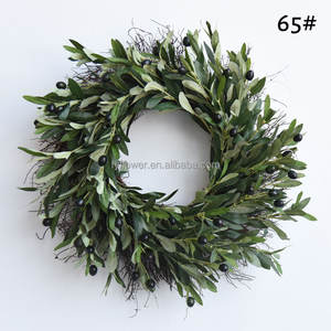 Foresta <span class=keywords><strong>serie</strong></span> 65 #60cm (22 pollici) rami di foglie d'ulivo e bacche ghirlanda verde con bacche su base di rattan essiccato naturale - Product Image 1