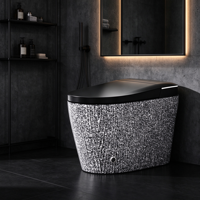 WC monobloc en céramique moderne avec surface texturée, toilettes de luxe pour la maison, l'hôtel et la villa