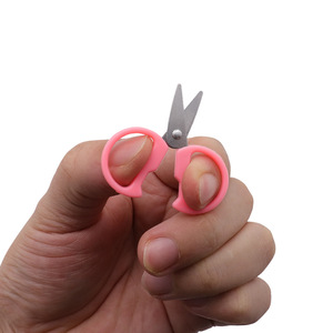 Mini ciseaux à broder en acier inoxydable, 1,8 pouces, portables pour couper les fils de couture - Product Image 1