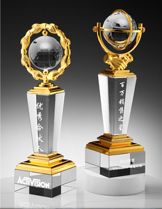 Trofeo de Cristal y Metal Personalizado con Logotipo y Texto Grabados para Premio a Tiendas, Regalo Corporativo Top 10 - Product Image 1