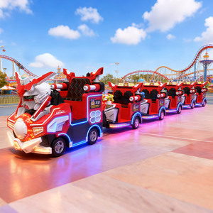 รถไฟต่อสู้หุ่นยนต์สีแดงแบบกำหนดเองสไตล์กันดั้ม พร้อมจอ LCD ขนาด 27 นิ้วแบบอินเทอร์แอคทีฟ สำหรับใช้ในสวนสนุก ห้างสรรพสินค้า และโรงเรียน - Product Image 2