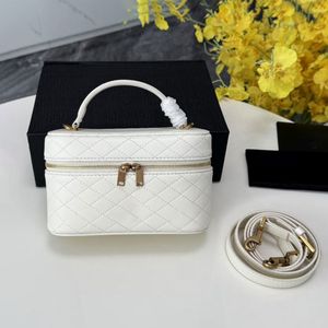 Sac à bandoulière de luxe vintage pour femme, matelassé motif losanges, avec une seule sangle, étanche, de créateur, avec fermeture éclair - Product Image 3