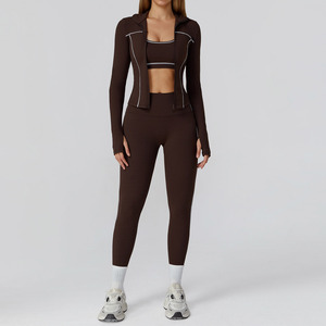 Set di Abbigliamento Sportivo per Yoga di Alta Qualità Personalizzato per Donne con <span class=keywords><strong>Design</strong></span> per Fitness e <span class=keywords><strong>Palestra</strong></span>, per Corsa e Attività Casual, Taglie Forti - Product Image 6