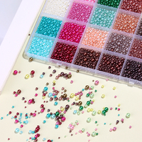 Perles de Noël en plastique avec strass, billes de caviar 3D, mini-perles de couleurs mélangées, micro-billes, breloques pour ongles, perles de différentes tailles, art des ongles de Noël