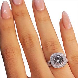 Anillo Doble Halo con Diamantes Cultivados en Laboratorio con Certificación IGI, Doble Brillo, Doble Glamour, Oro Amarillo de 14 Quilates, 3.21 Ct, Claridad VVS-VS - Product Image 1