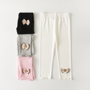 Leggings Estivi Sottili in Cotone e Rayon Stampati <span class=keywords><strong>per</strong></span> Bambine, <span class=keywords><strong>Pantaloni</strong></span> Casual con Elastico in Vita e Bordo Arricciato - Product Image 1