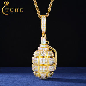 Joyería fina de estilo Punk Hip Hop para hombre chapado en oro plata esterlina 925 Moissanite Iced Out Hand Grenid Shape Pendant - Product Image 1