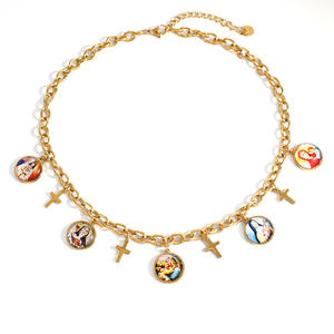 Collar de la Virgen María con Colgante de Cruz Chapado en Oro de 18k, Joyería Religiosa para Festivales y Celebraciones - Product Image 5