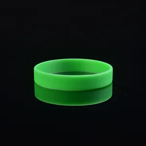 Nouveau style silicone bracelet bracelet production en chine silicone bracelet sport basket-ball bracelets