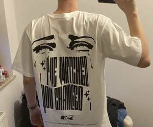 Camiseta de punto oversize de alta calidad estilo streetwear, 100% algodón de alto gramaje, con serigrafía personalizada y hombros caídos. - Product Image 4