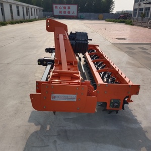 Tractor Rojo con Implemento de Labranza Rotativa 1BQ-3.0 para Cultivo Agrícola - Product Image 6