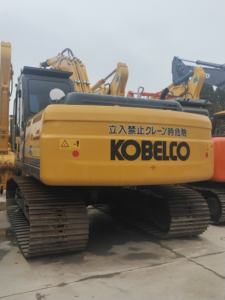 Excavadora japonesa de segunda mano KOBELCO SK200D de alta calidad en stock - Product Image 4
