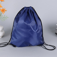 Sac à dos de sport promotionnel personnalisé de taille standard avec cordon de serrage réutilisable, écologique et durable en polyester/nylon