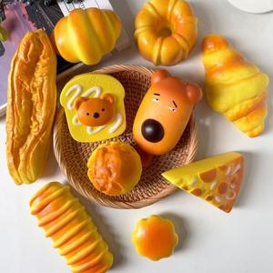 Jouets en peluche à presser, jouets anti-stress, jouets moelleux super doux, kawaii, pain de boulangerie, PU, rebond lent, jouet anti-stress, cadeau - Product Image 3
