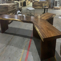 Table de salle à manger en résine époxy pour hôtel et restaurant, plateau en bois massif de noyer avec rivière de résine époxy