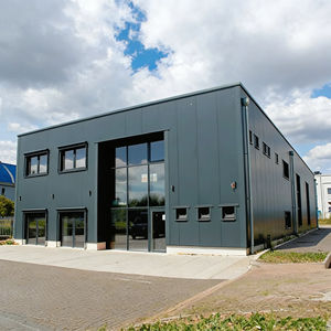 Entrepôt à cadre en acier préfabriqué de conception moderne, structure métallique légère facile à assembler pour atelier et immeuble de bureaux - Product Image 2