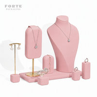 Ensemble de présentoirs de bijoux de luxe FORTE, personnalisable, rose, en microfibre, pour colliers et bagues