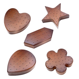 Présentoir en bois sans fil pour histoires de piercing Différents modèles Présentoir pour bijoux de piercing corporel - Product Image 1