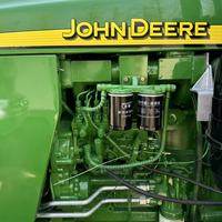 Équipement de machines agricoles d'occasion de qualité raisonnable tracteur John Deer coté 90HP avec herse