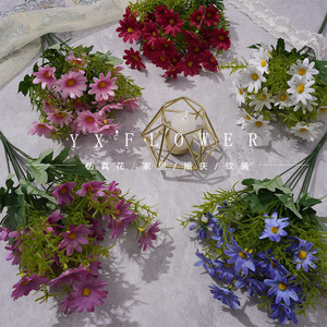 Bouquet de fleurs artificielles Yixuan 21 têtes de chrysanthèmes sauvages, fleurs en soie pour décoration de mariage et de salon - Product Image 1