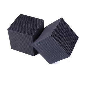 Charbon actif alvéolé 100x100x100mm, direct usine, valeur d'iode 200-900 mg/g, surface nette 200-900 m²/g, pour usage industriel - Product Image 1