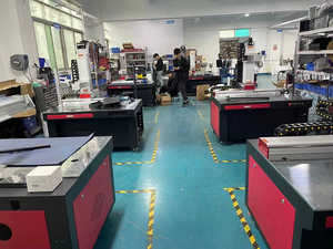 Station de soudage laser à fibre automatique - Plateforme robotisée pour la production en série de composants en acier inoxydable/aluminium - Product Image 6