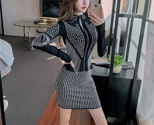 <span class=keywords><strong>2025</strong></span> abbigliamento femminile Fashionally Versatile, dimagrante e confortevole. Best-seller. Set due pezzi di diamanti: <span class=keywords><strong>Top</strong></span> e gonna - Product Image 1