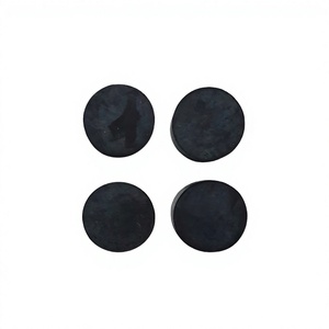 Boutons et fermoirs artisanaux HANNAN en corne de buffle écologiques avec décoration en dentelle moderne pour l'art et les objets de collection - Product Image 1
