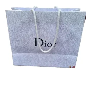Китайский поставщик, дизайн логотипа, полноцветная печать, Индивидуальный размер для упаковки ткани, сумка для покупок, глянцевая матовая бумажная сумка для ламинирования