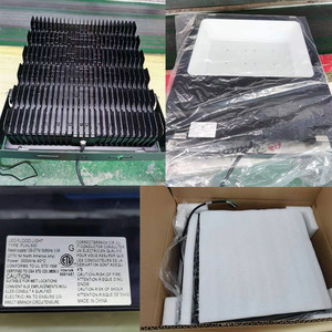 Hot bán IP66 không thấm nước dẫn lũ Đèn 100-277V <span class=keywords><strong>50W</strong></span> 100W 150W 200W 5 năm bảo hành ngoài trời dẫn lũ ánh sáng - Product Image 3