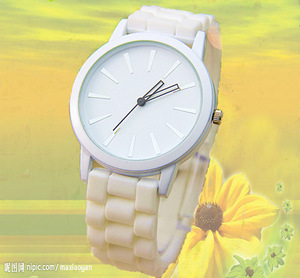Korean style stainless steel quartz <b>watch</b> for women. - Product Image 3