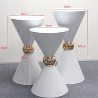 Table à gâteau en fer blanc en forme d'entonnoir, support décoratif en métal pour gâteau de mariage, fête d'anniversaire