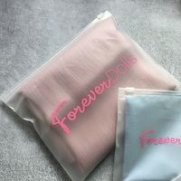 Sacs à fermeture éclair transparents givrés recyclés imperméables avec impression de logo personnalisé pour l'emballage de chaussures et de vêtements à usage professionnel