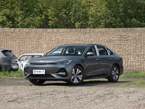 Geely Galaxy A7 Híbrido Sedán 2025 con Manejo Superior, Plataforma GEA, Conducción Estable, Vehículo Híbrido Enchufable - Product Image 3