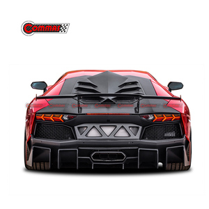 Kit carrosserie DC Style en fibre de carbone pour Lamborghini Aventador LP700 : pare-chocs avant et arrière, jupes latérales, aileron arrière - Product Image 3
