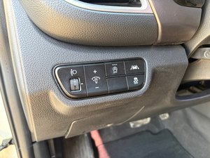 Sans accident, 2021, BLANC, Marque coréenne, Voiture d'occasion, Seltos, Diesel, SUV, Moteur diesel 1.6, Climatisation automatique, Sièges chauffants, Système audio Bose - Product Image 3