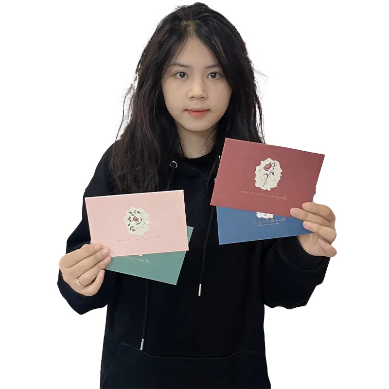 Envelope de papel cinza ecológico personalizado para moedas, tipo janela com logotipo rosa, para cartas de presente
