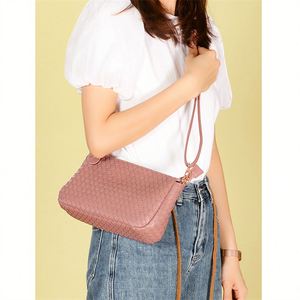 2023ใหม่กระเป๋าทอมือแฟชั่นเรียบง่ายใต้วงแขนกระเป๋าถือกระเป๋าถักกระเป๋าสะพายข้าง - Product Image 2