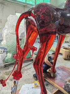 Vincentaaカスタム赤レジン彫刻ホテル馬彫刻高級ロビー装飾彫刻 - Product Image 2