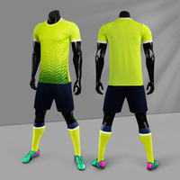 Tenues de football personnalisables pour adultes et jeunes, maillots de football en polyester à séchage rapide et ensembles de vêtements de football - Absorbent la transpiration