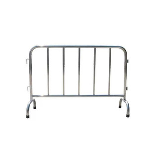 Valla de Acero Inoxidable de Chengdu, Valla Móvil de Aislamiento para Actividades, Valla Temporal de Aislamiento para Centros Comerciales, Valla de Hierro Tipo Caballo - Product Image 1