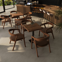 Ensemble table et chaises pliantes en bois de style thaïlandais et japonais, design doux, écologique, durable pour l'extérieur, la chambre, le restaurant, le café